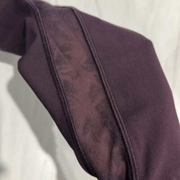 Lululemon Purple & Black Floral Rare Meant To Move Tight 25" Leggings Size 2 - Picture 9 of 10
